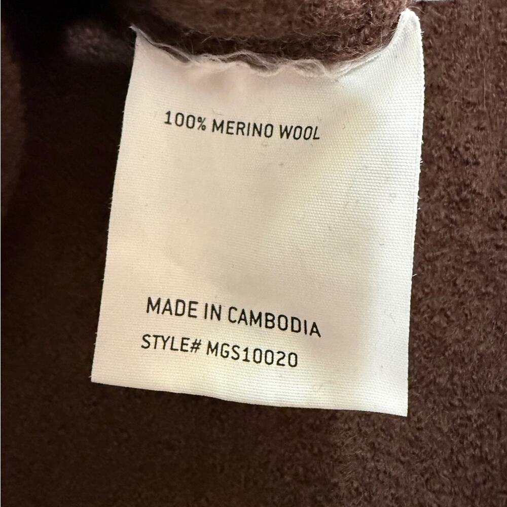 100% Merino Wool Women’s Sweater Dark Academia Old Money Preppy Twee Chocolate - Picture 8 of 8